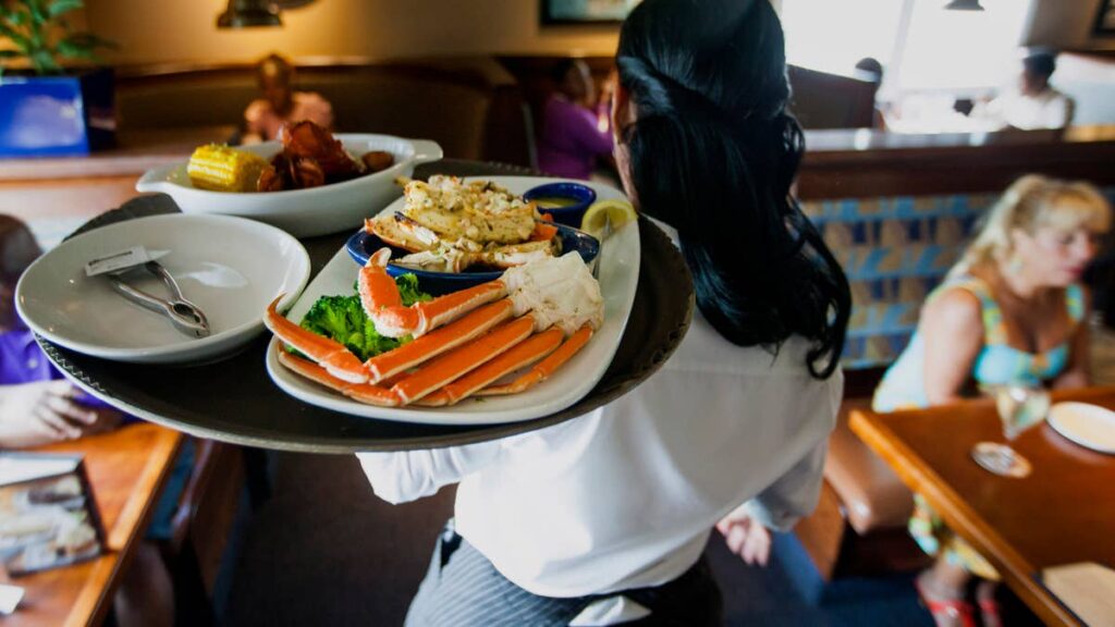 Iconic seafood chain brings back controversial deal amid closures