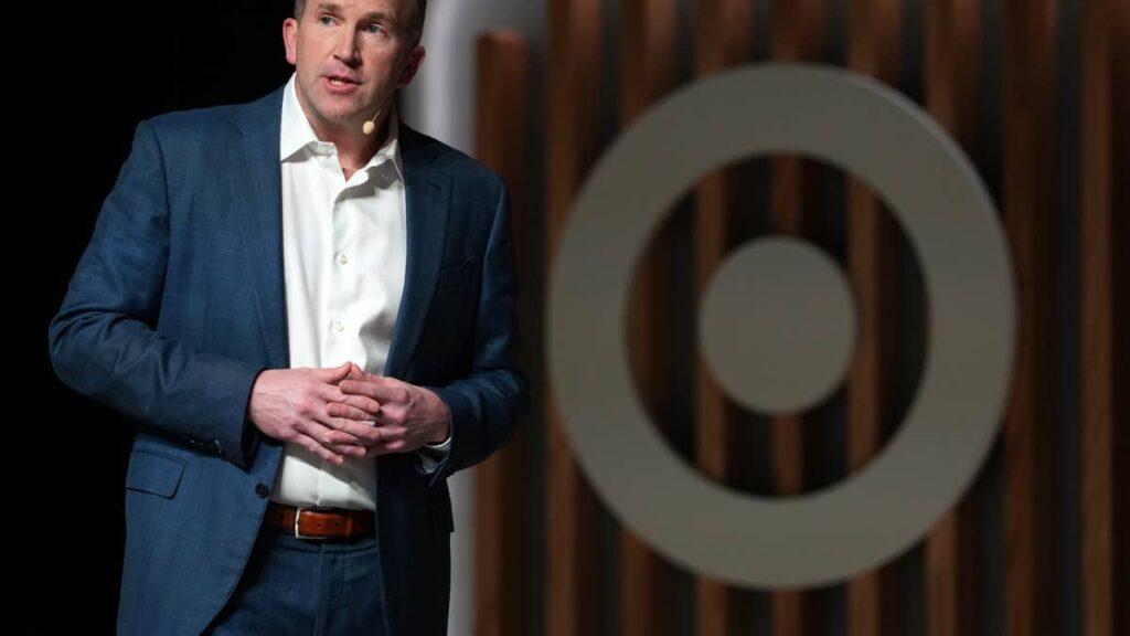 Target quietly finds a way to bring shoppers back Target quietly finds a way to bring shoppers back